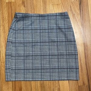Skirt- NEVER WORN